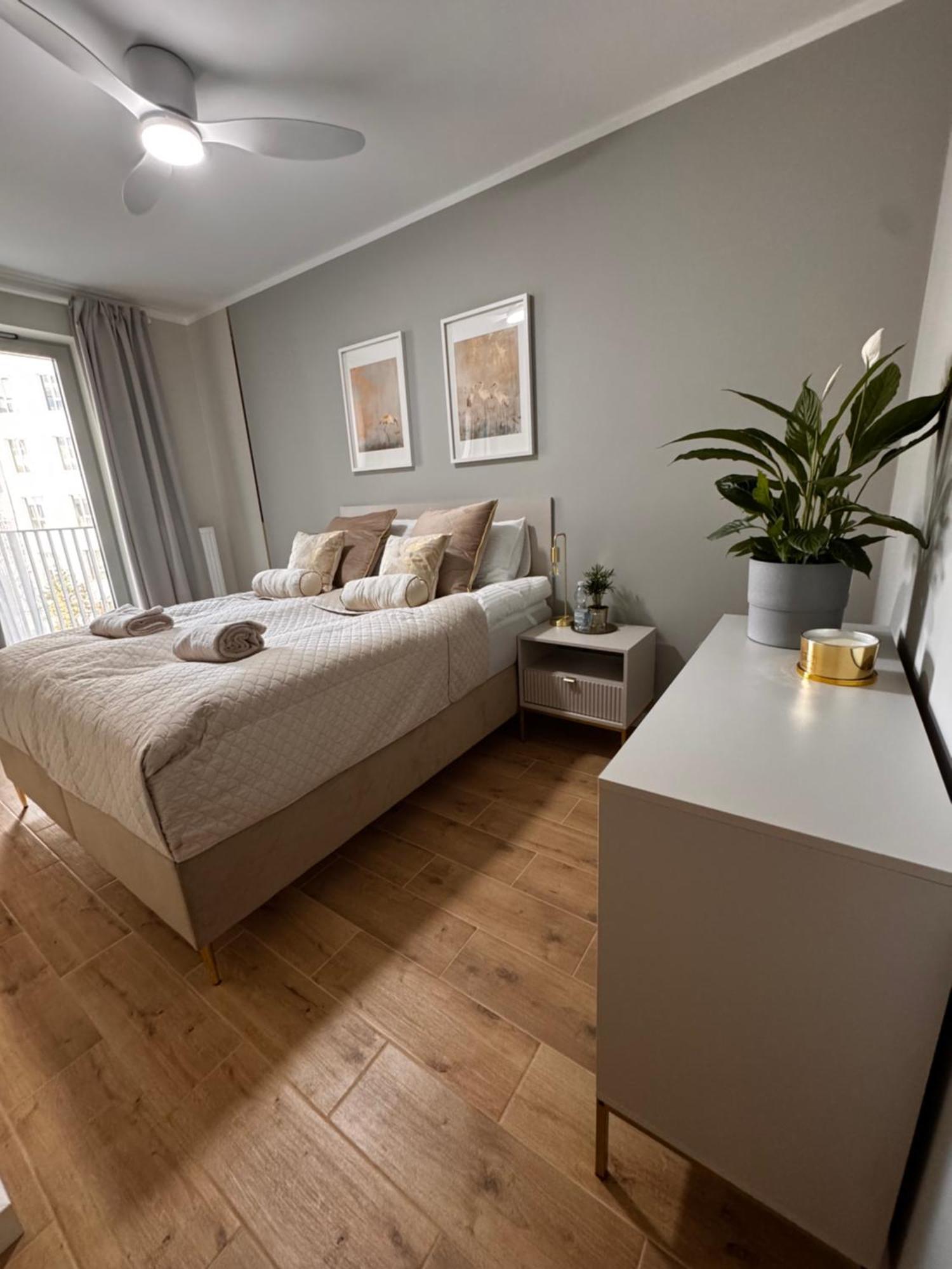 Zurawie Apartament *