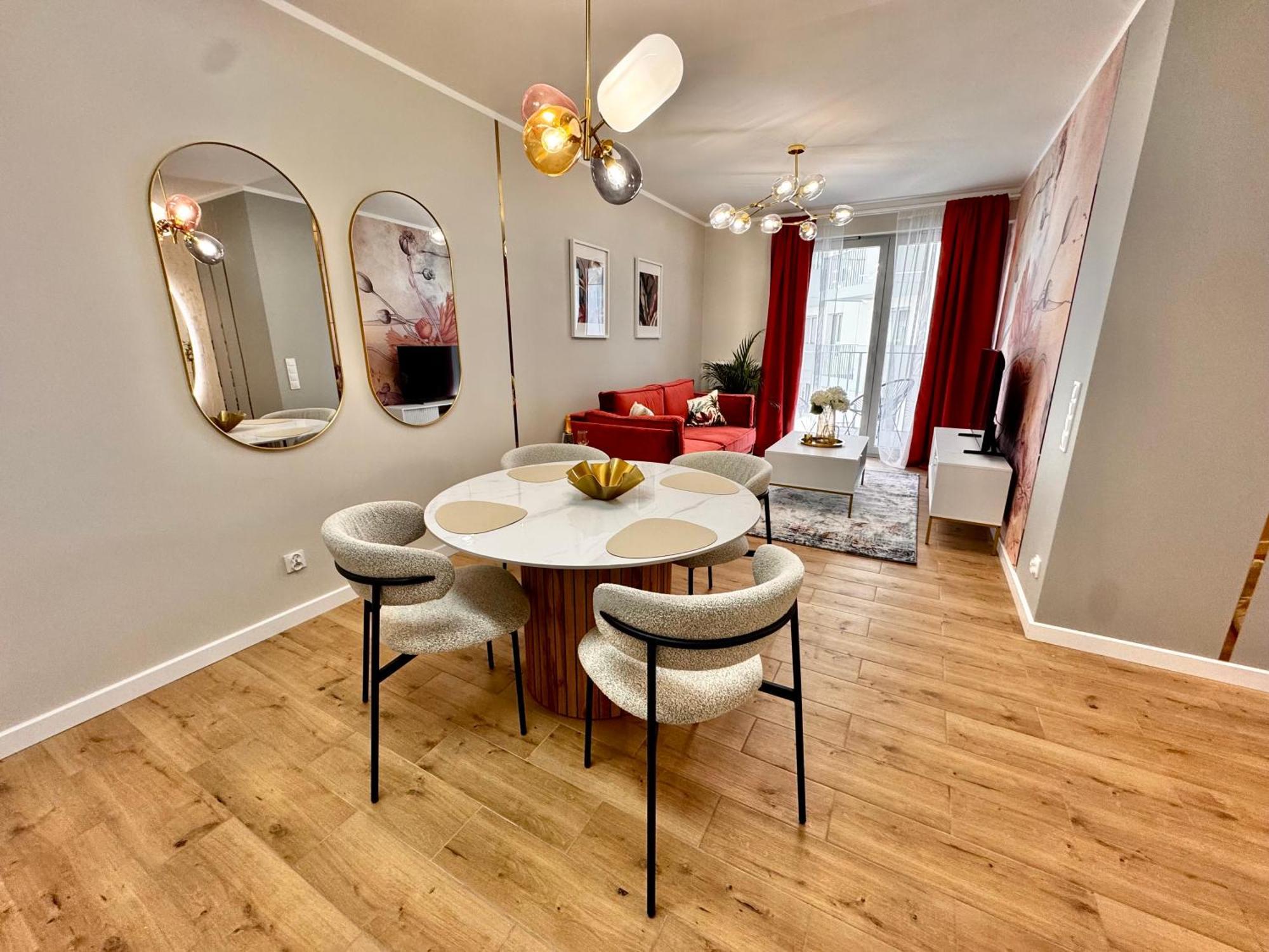 Apartament Zurawie